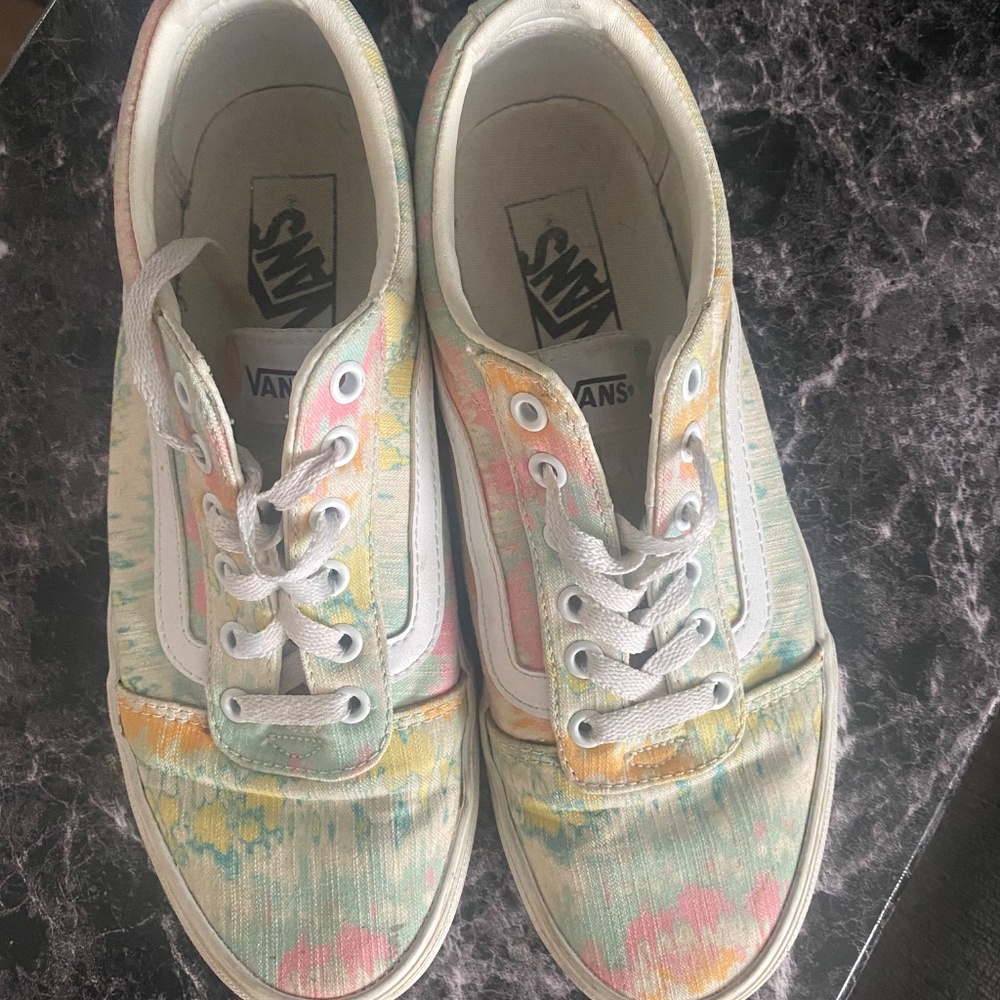 Vans - Picture 7 of 7